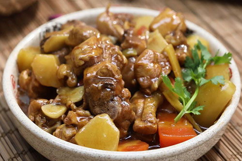 鸡腿炖土豆的做法 家常鸡腿炖土豆做法介绍
