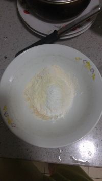 火山杯仔肉松小蛋糕的做法步骤2