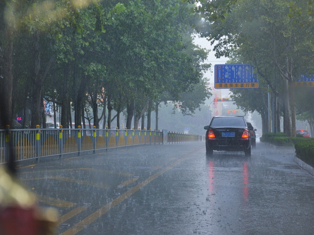 今明两天四川多地有强降雨 需注意防范次生灾害发生