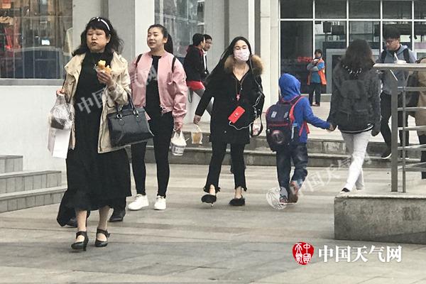 江南多地迎下半年来最冷一天 今明降水少