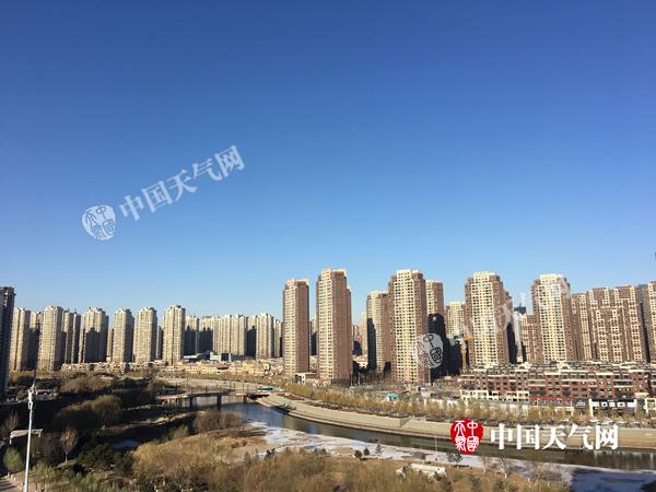 今天辽宁气温持续低迷 周末天气回暖适宜户外活动