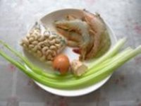 西芹腰果虾仁的做法步骤1