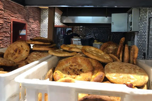 乌鲁木齐哪家的馕好吃 乌鲁木齐最好的烤馕推荐