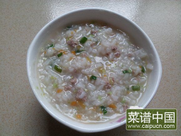 西兰花胡萝卜牛肉粥