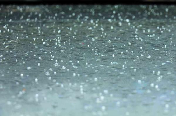 “阵性雨夹雪”是什么意思