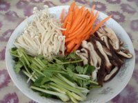 虾仁五香豆皮卷的做法步骤6