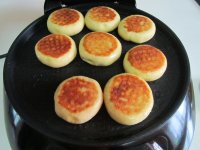 玉米面酸菜饼的做法步骤11