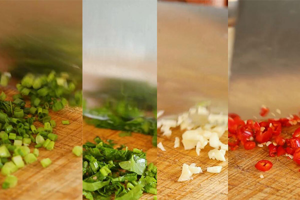 麻辣狼牙土豆的做法 麻辣狼牙土豆怎么做好吃