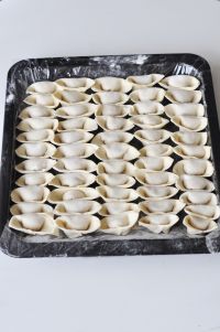 荠菜三鲜大馄饨的做法步骤5