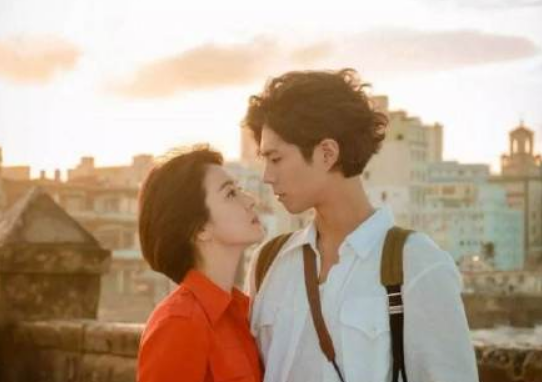 朴宝剑方否认介入双宋婚姻是怎么回事 宋仲基称离婚过错方为宋慧乔是真的吗