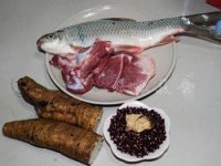 赤小豆鲮鱼煲粉葛汤的做法步骤1