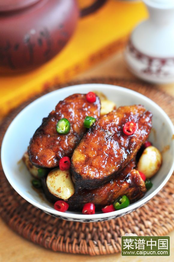 蒜籽烧鲅鱼