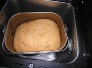 番茄九层塔面包的做法步骤4