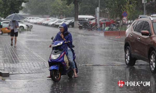 北京降雨整体平缓将影响明天早高峰 雨后闷热缓解