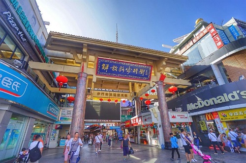 三亚十大特色小吃街排行榜 三亚特色小吃街在哪