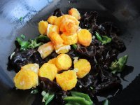 日本豆腐烧青椒木耳的做法步骤10