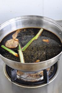 茶香鹌鹑蛋的做法步骤3