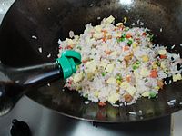 肉粒炒饭的做法步骤19