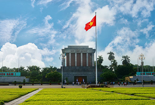 巴亭广场位置在哪