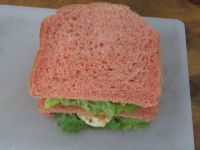 肉饼煎蛋红曲三明治的做法步骤6