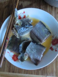 蒜香鲶鱼的做法步骤3