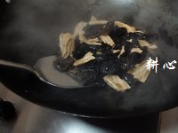 木耳腐竹炒虾仁的做法步骤11
