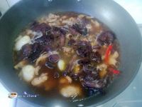 小鸡炖蘑菇的做法步骤9
