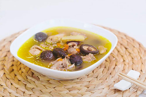 香菇炖鸡汤的做法 香菇炖鸡汤怎么做