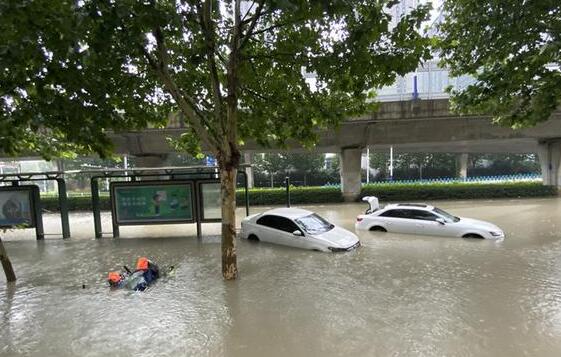 受暴雨天气影响 今日合肥多条公交线路停运