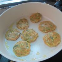 番茄汁南瓜丝饼的做法步骤8