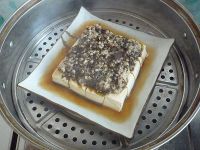 榄菜肉末蒸豆腐的做法步骤8