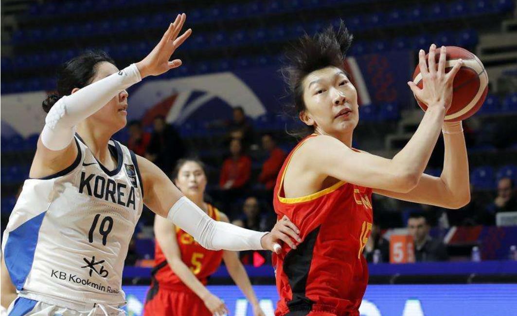 中国女篮三连胜为中国加油！中国人是打不倒的