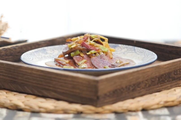 卤牛肉的家常做法 卤牛肉怎么炒