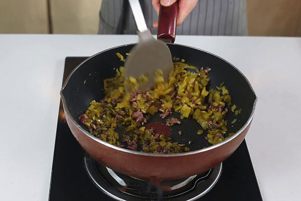 酸菜牛肉末的做法 酸菜牛肉末家常做法