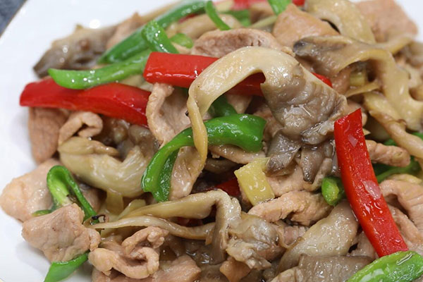 平菇炒肉的做法 平菇炒肉家常做法