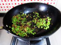 橄榄菜炒四季豆的做法步骤10