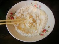 荠菜鸡蛋盒子饼的做法步骤3