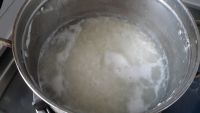 蟹肉粥的做法步骤2