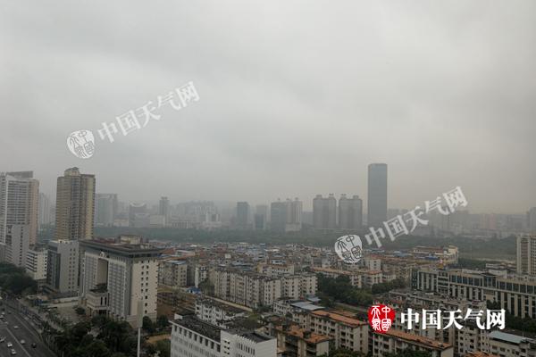 广西桂林柳州等地强对流天气多发 19日起降温来袭