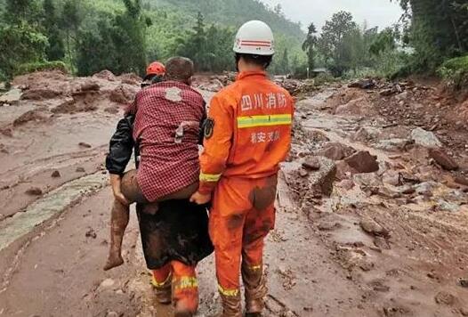 强降雨已致四川超10万人受灾 雅安暴雨造成6人死亡5人失踪
