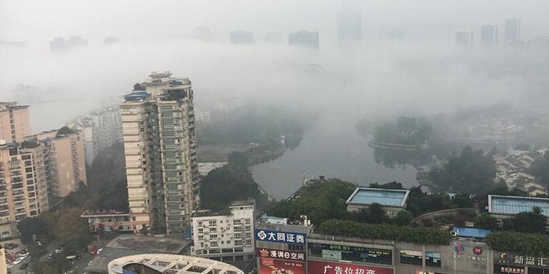 你看过山城重庆浓雾笼罩 变身“魔幻都市”