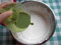 抹茶慕斯的做法步骤6