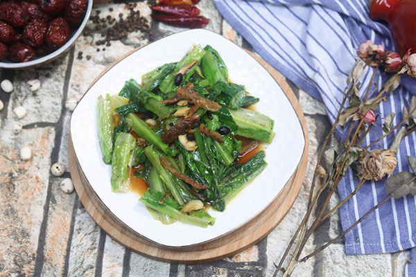豆豉鲮鱼油麦菜的做法 豆豉鲮鱼油麦菜怎么做