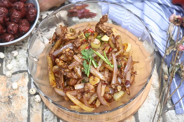 干锅牛蛙的做法 干锅牛蛙的家常做法