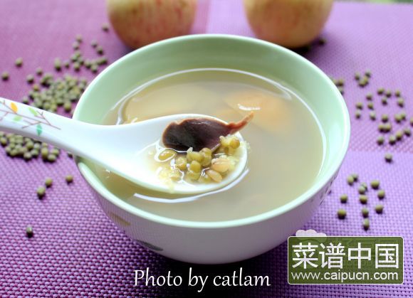 小麦绿豆苹果汤
