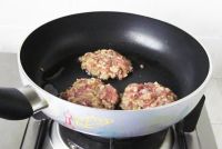 红酒煎藕饼的做法步骤6