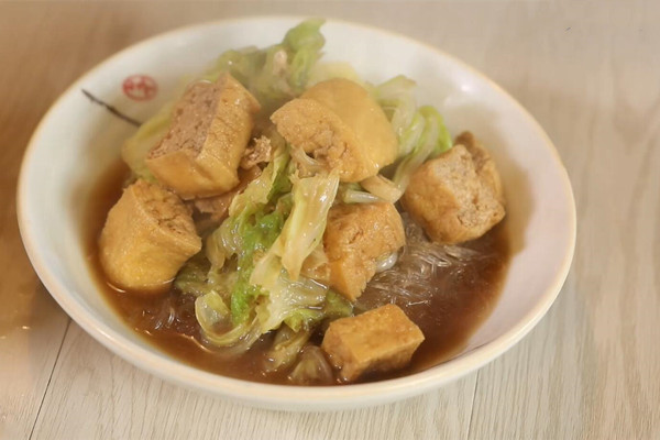 白菜粉丝炖豆泡的做法 白菜粉丝炖豆泡怎么做好吃