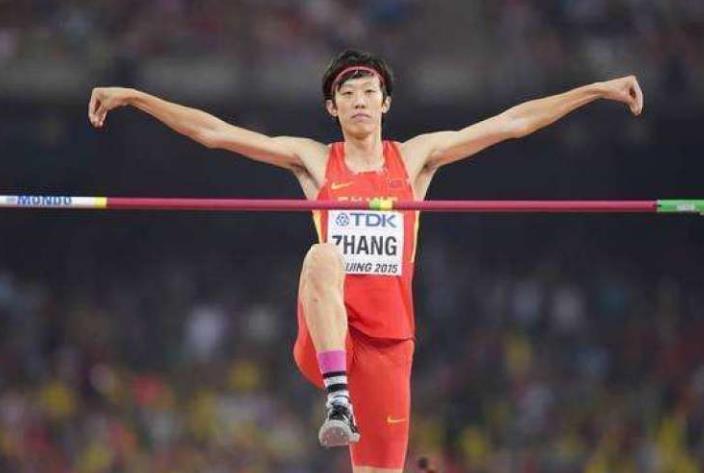 张国伟退役存变数：田径管理部门正与张国伟联络