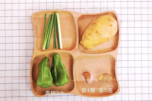青椒土豆丝的做法 青椒土豆丝怎么炒好吃