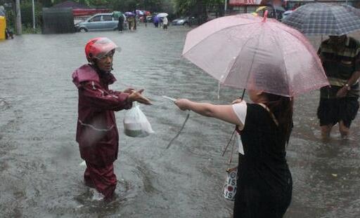 北京雨来了雨有多大 市区到处都积水出行都成问题
